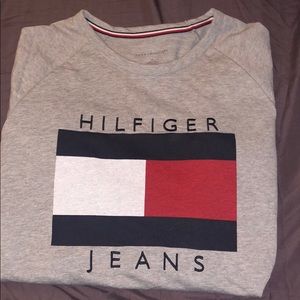 Tommy Hilfiger Jeans Sweatshirt. Never worn!